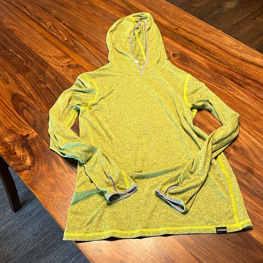 Patagonia Mens tropic hoodie size small